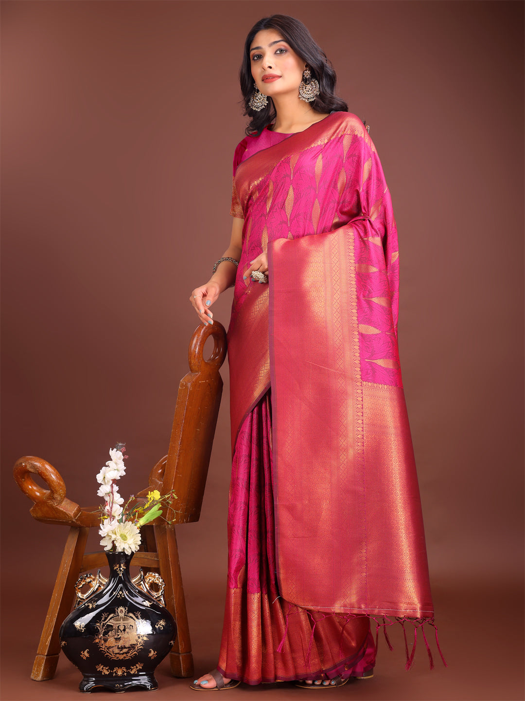 Astita Magenta Linen Cotton Saree with Golden Zari Leaf Woven Design & Rich Pallu - Festive Wear | Office Look | Soft Drape - Distacart