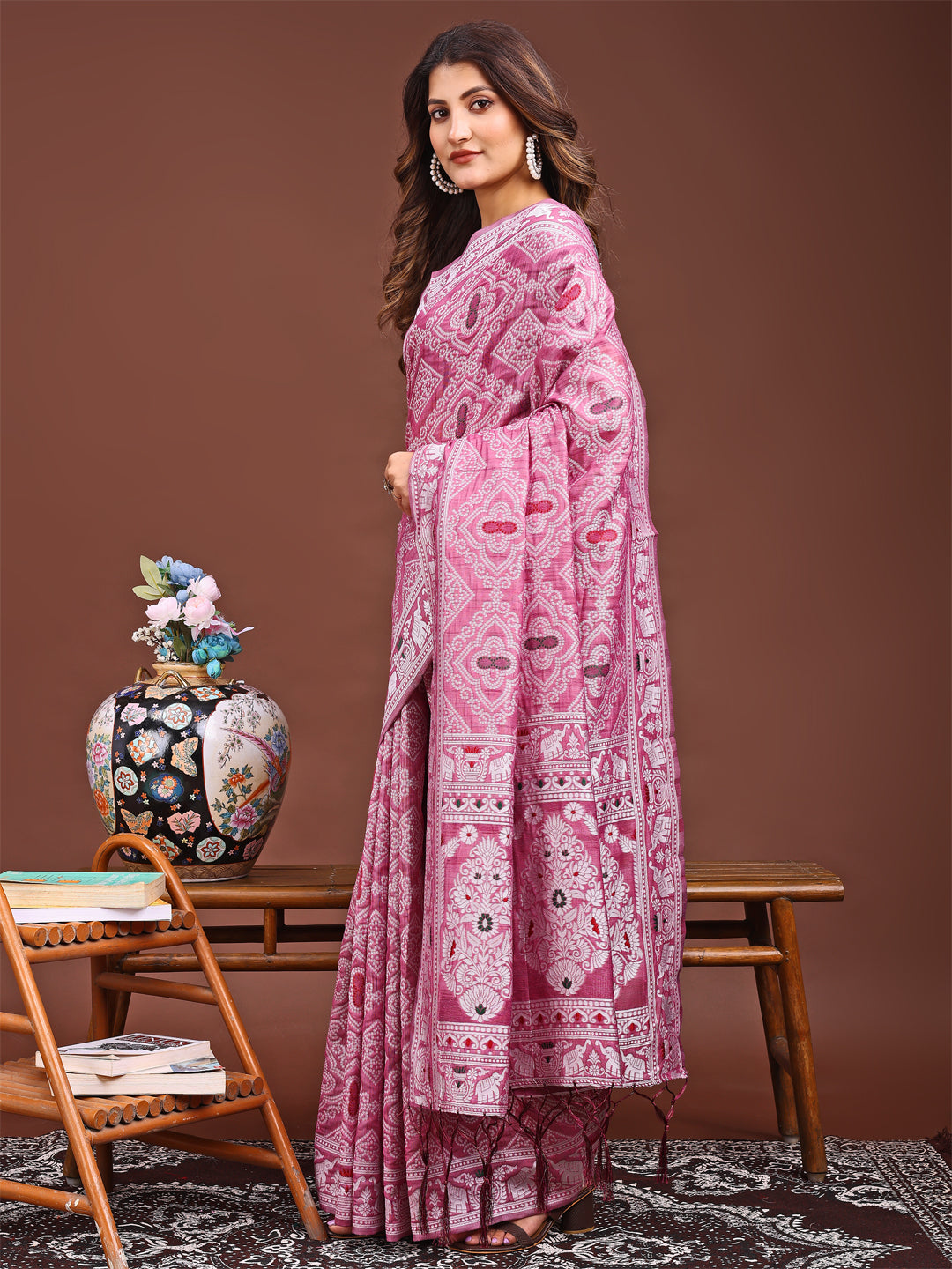 Astita Graceful Pink Printed Saree - A Symphony of Culture and Feminine Charm - Distacart