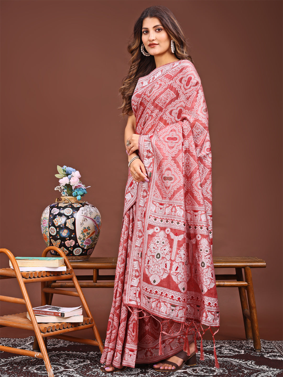 Astita Graceful Peach Printed Saree - A Symphony of Culture and Feminine Charm - Distacart