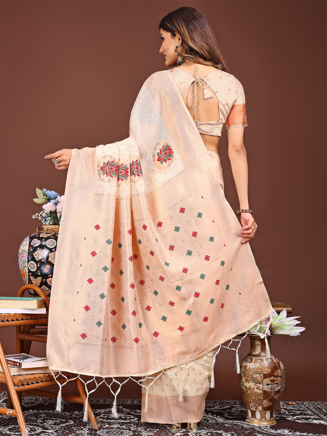 Astita Elegant Cream Woven Work Saree - A Whiff of Tradition Wrapped in Grace - Distacart