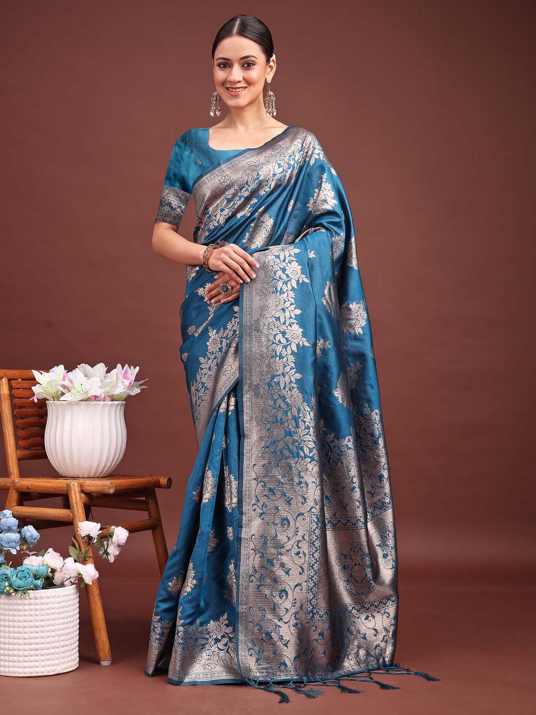 Astita Emerald Teal Green Banarasi Silk Saree with Zari Floral Work - Elegance Woven in Every Thread - Distacart