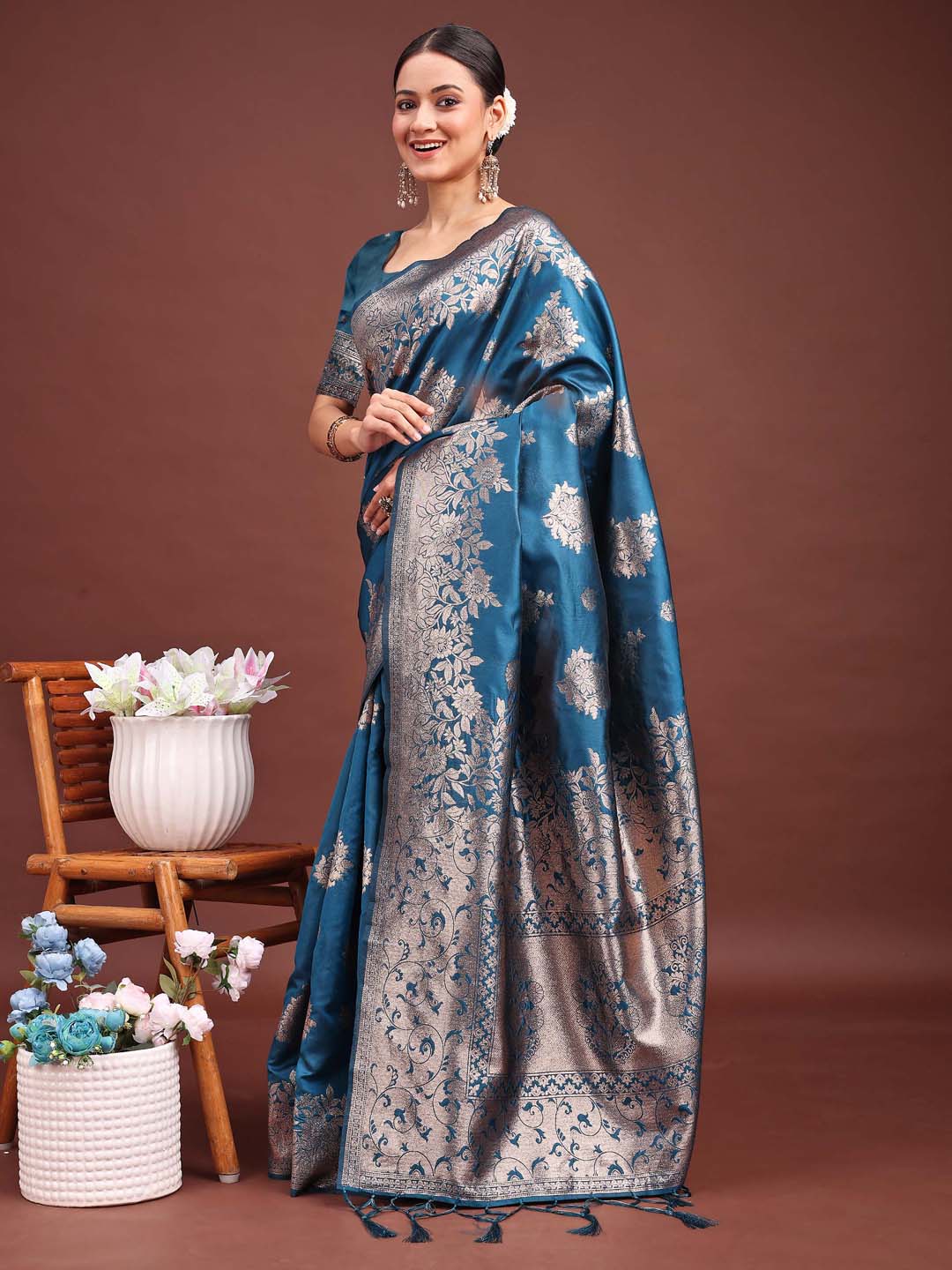 Astita Emerald Teal Green Banarasi Silk Saree with Zari Floral Work - Elegance Woven in Every Thread - Distacart