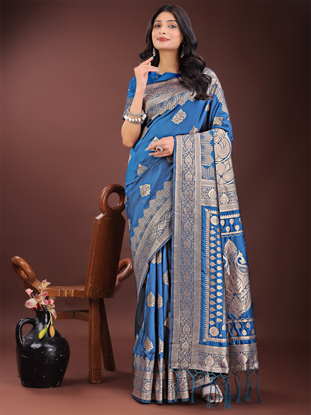 Astita Graceful Royal Blue Banarasi Silk Saree with Silver Zari - Perfect Ethnic Wear for Weddings & Festive Moments - Distacart