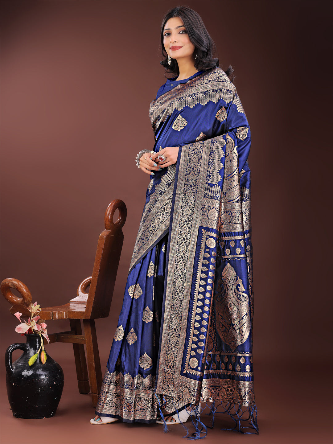 Astita Graceful Navy Blue Banarasi Silk Saree with Silver Zari - Perfect Ethnic Wear for Weddings & Festive Moments - Distacart
