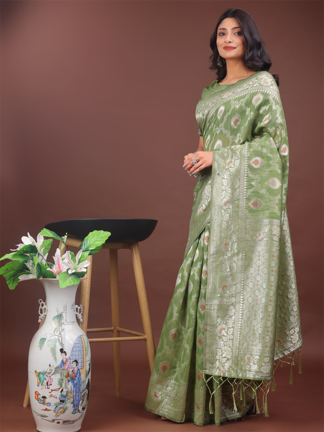 Astita Elegant Light Green Linen Cotton Saree with Silver Zari - Perfect Blend of Comfort & Charm - Distacart
