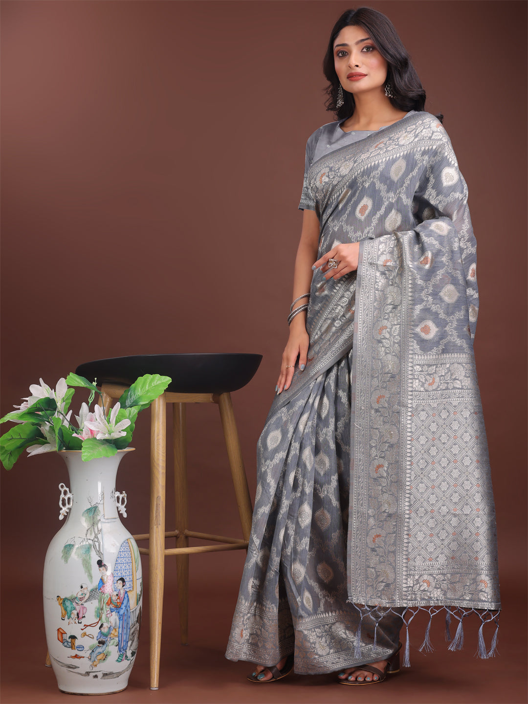 Astita Elegant Grey Linen Cotton Saree with Silver Zari - Perfect Blend of Comfort & Charm - Distacart