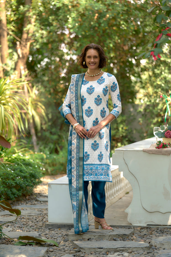 Avantini Women's Cotton White Floral Printed With Chikankari Embroidered Kurta Pant With Dupatta
