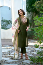 Thumbnail for Avantini Women's Cotton Purple Embellished Kurta Pant With Dupatta - Distacart
