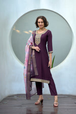 Thumbnail for Avantini Women's Cotton Purple Embroidered Kurta Pant With Dupatta