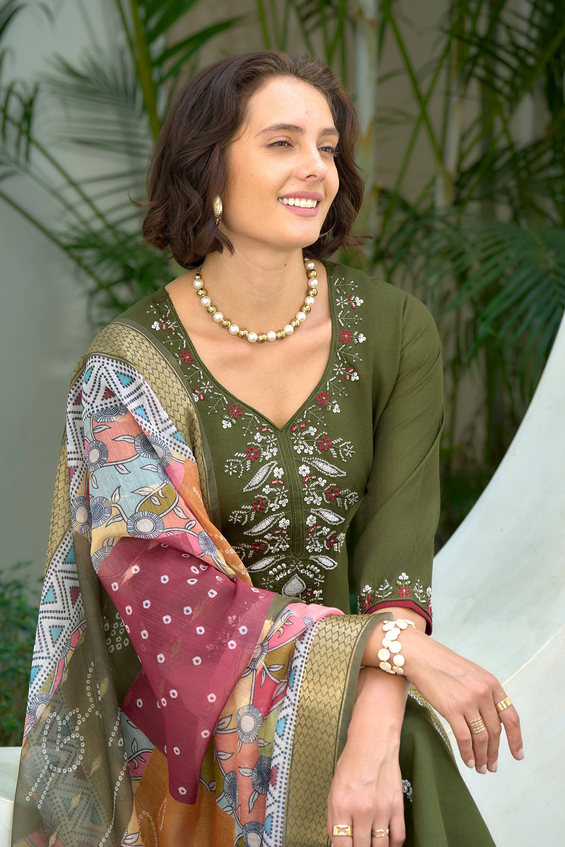 Avantini Women's Cotton Dark Green Embroidered Kurta Pant With Dupatta