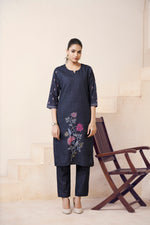 Thumbnail for Avantini Women's Cotton Linen Black Floral Printed and Embroidery Kurti - Distacart