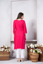 Thumbnail for Avantini Women's Viscose Rayon Pink Floral Embroidery Kurti - Distacart