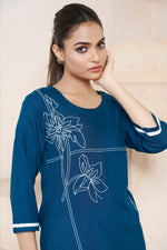 Thumbnail for Avantini Women's Viscose Rayon Rama Floral Embroidery Kurti - Distacart