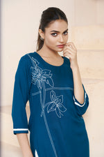 Thumbnail for Avantini Women's Viscose Rayon Rama Floral Embroidery Kurti - Distacart