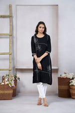Thumbnail for Avantini Women's Viscose Rayon Black Floral Embroidery Kurti - Distacart