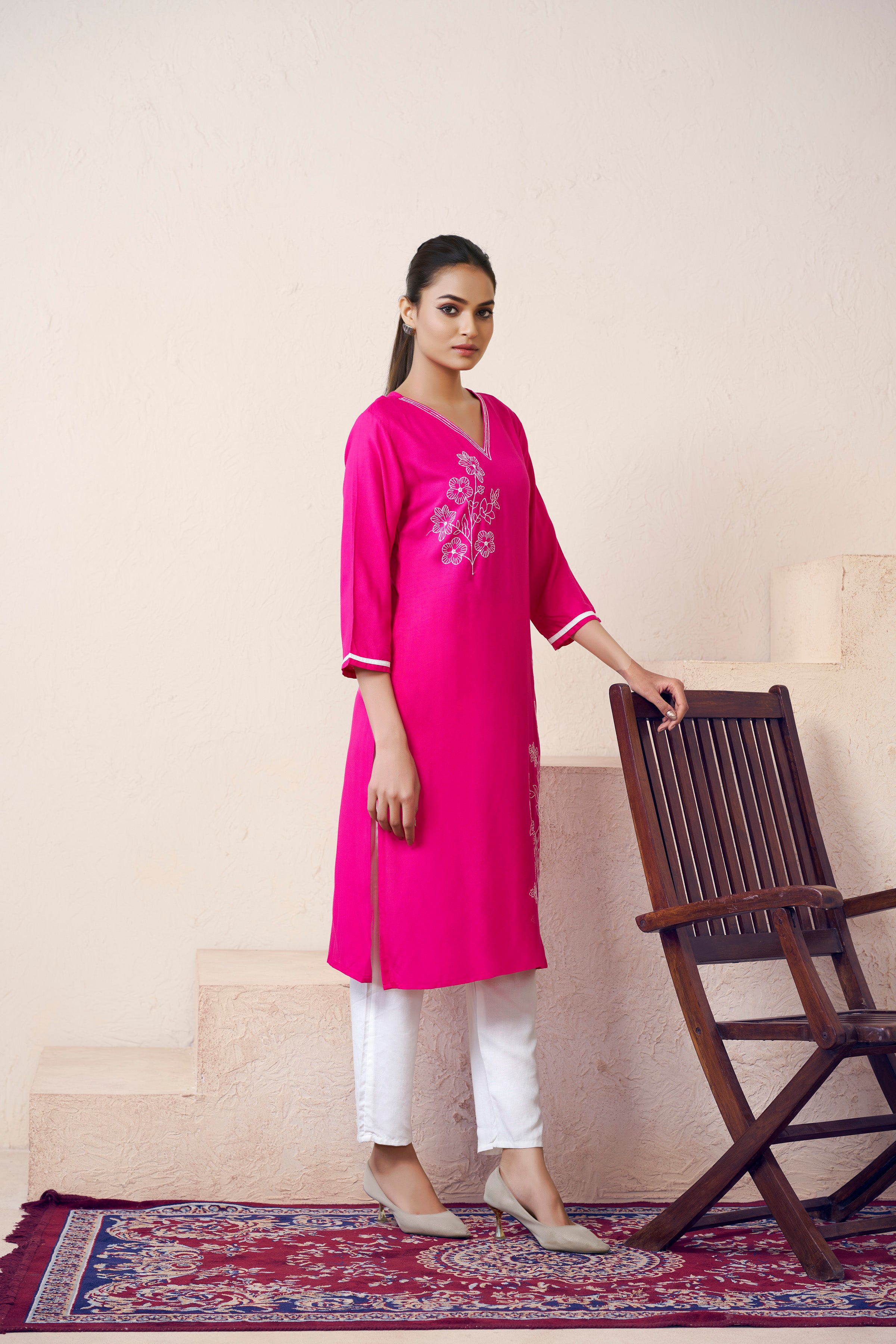 Avantini Women's Viscose Rayon Pink Floral Embroidery Kurti - Distacart