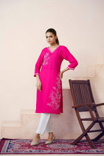 Thumbnail for Avantini Women's Viscose Rayon Pink Floral Embroidery Kurti - Distacart