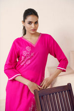 Thumbnail for Avantini Women's Viscose Rayon Pink Floral Embroidery Kurti - Distacart