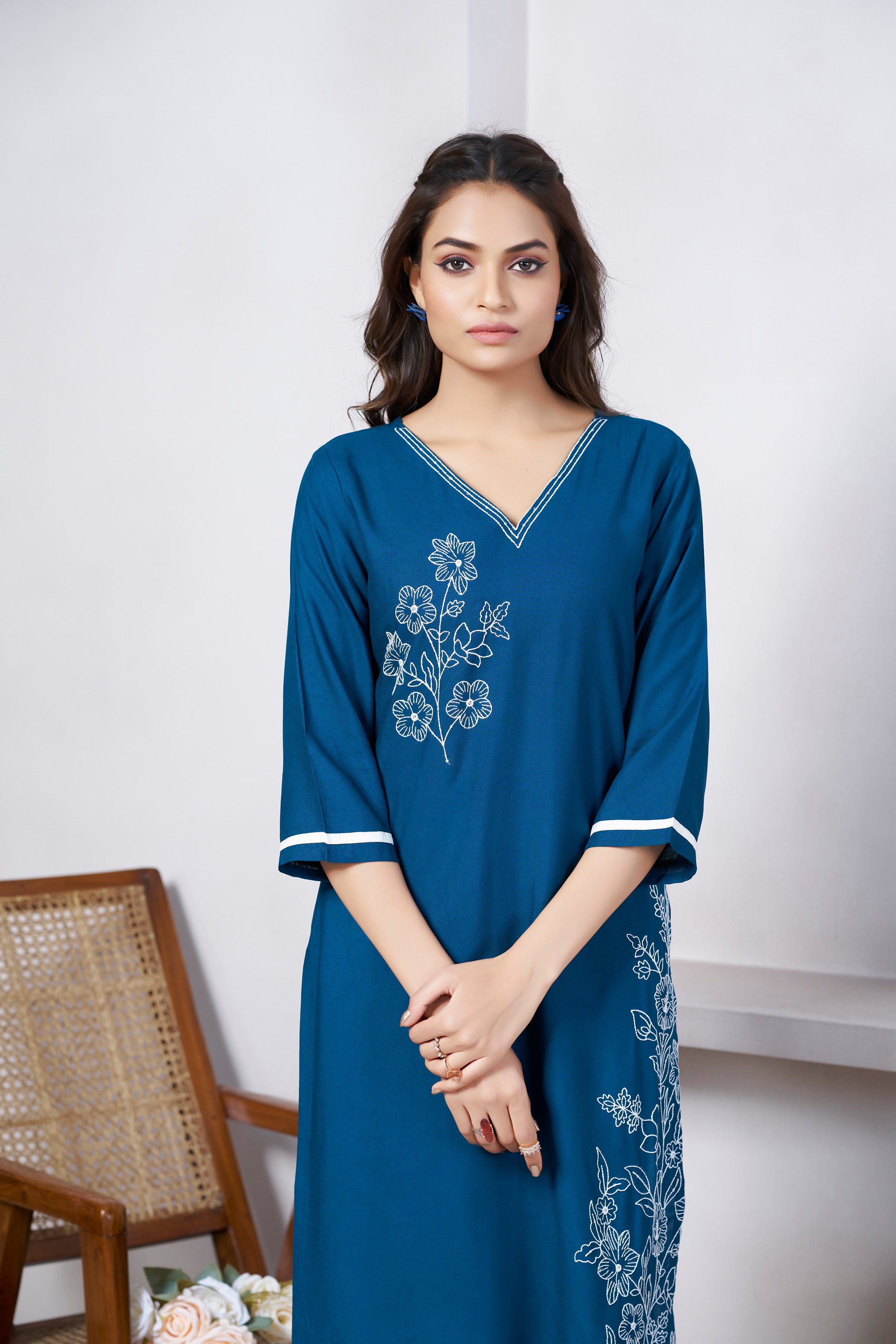 Avantini Women's Viscose Rayon Rama Floral Embroidery Kurti - Distacart