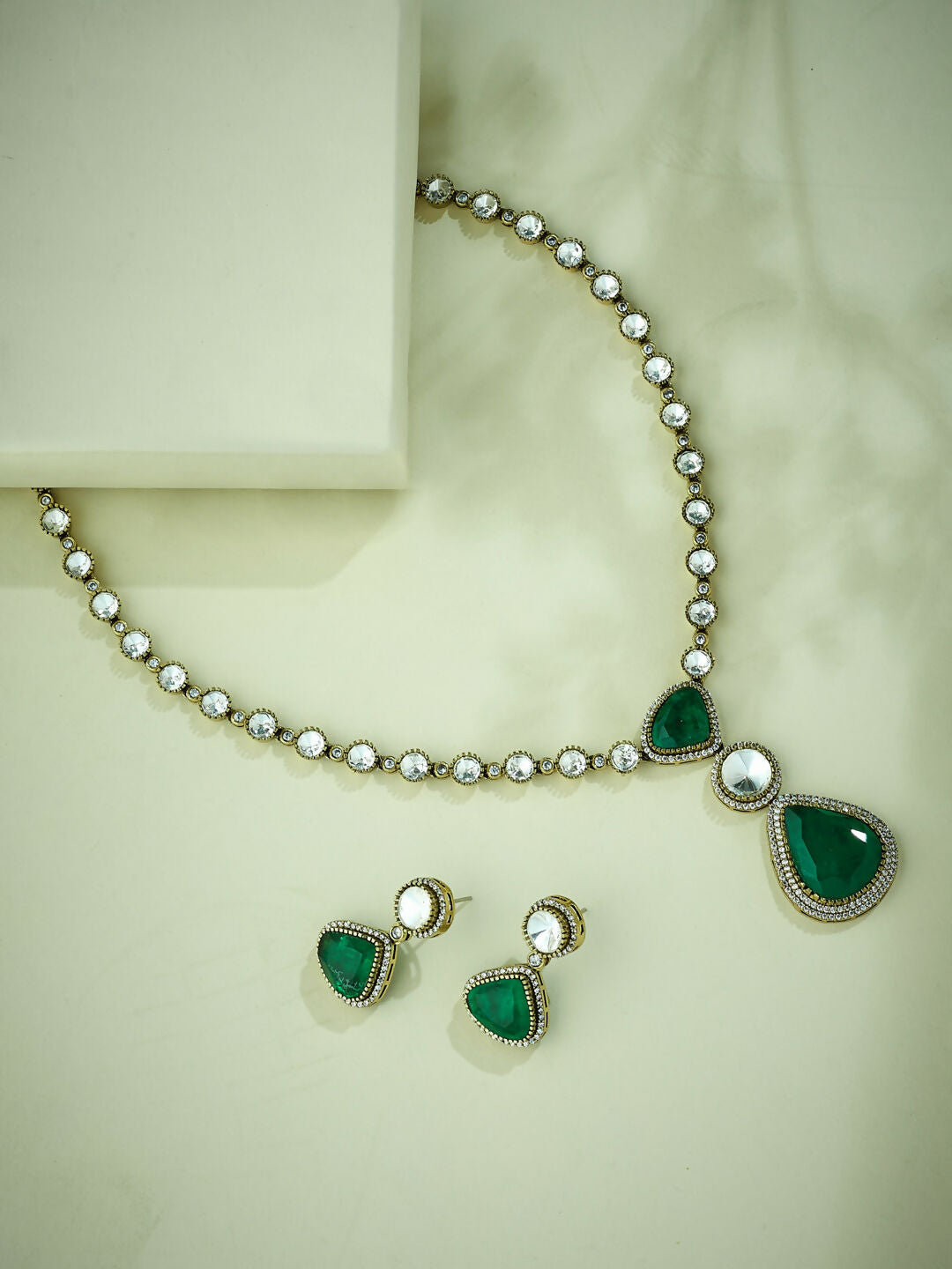 Nuyug 22K Gold-Plated Emerald Stone Centric Kundan Studded Minimal Necklace Set - Distacart