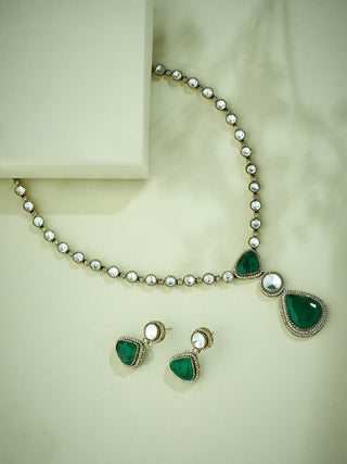 Nuyug 22K Gold-Plated Emerald Stone Centric Kundan Studded Minimal Necklace Set
