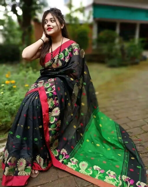 Exclusive Collection Black Beautiful Handloom Silk Cotton Saree - Dista