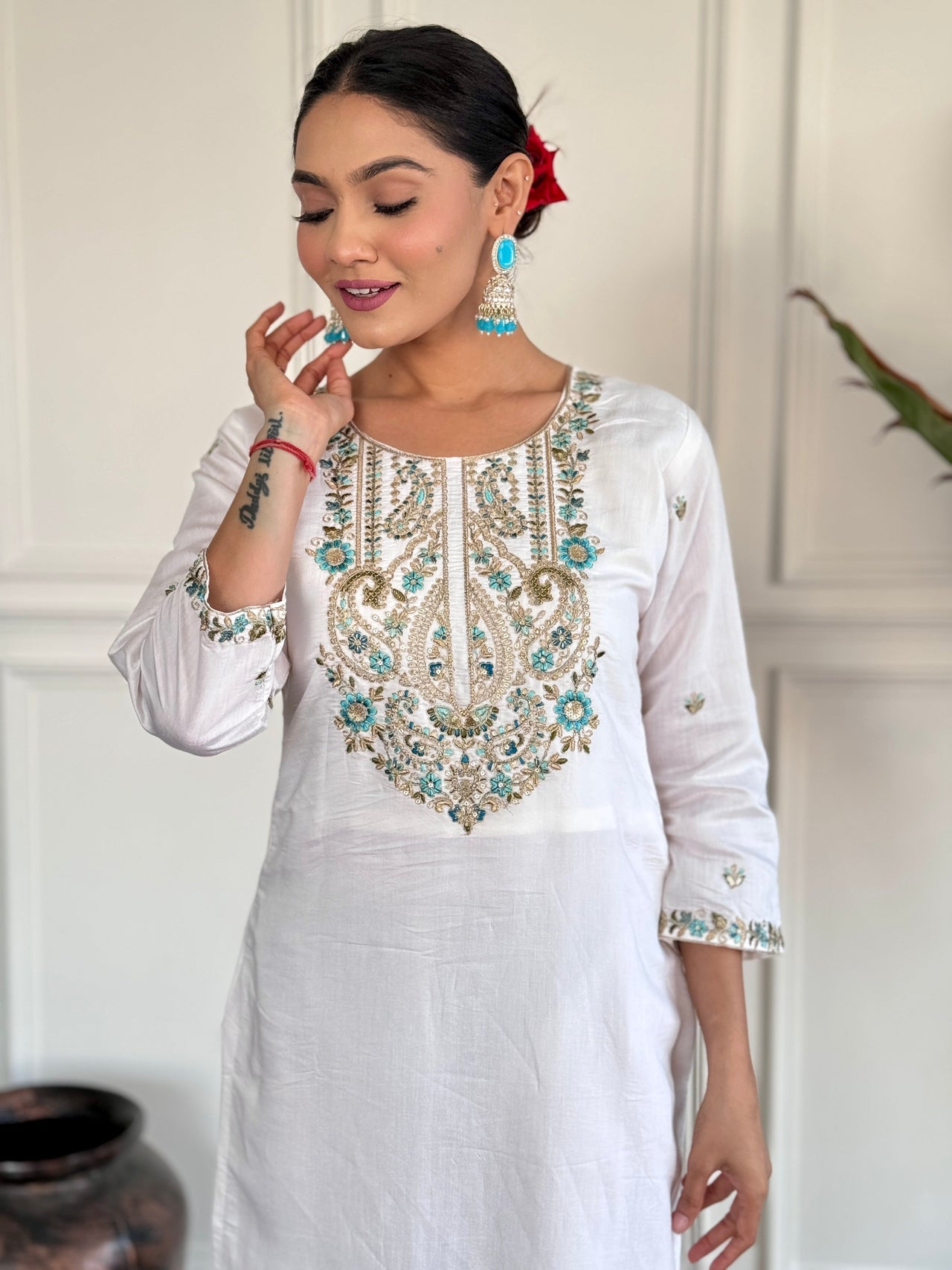 Women Round Neck Kalamkari Printed Work Chanderi Viscose Fabric Kurta & Pant With Dupatta Set - Taantav