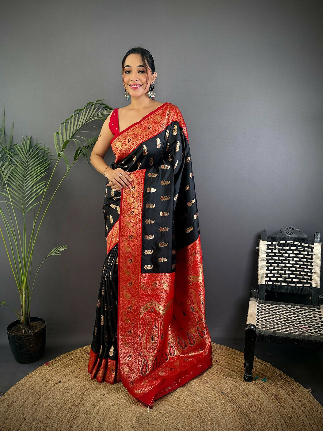 Joban Fashion Banarasi Black Woven Butti Soft Silk Saree