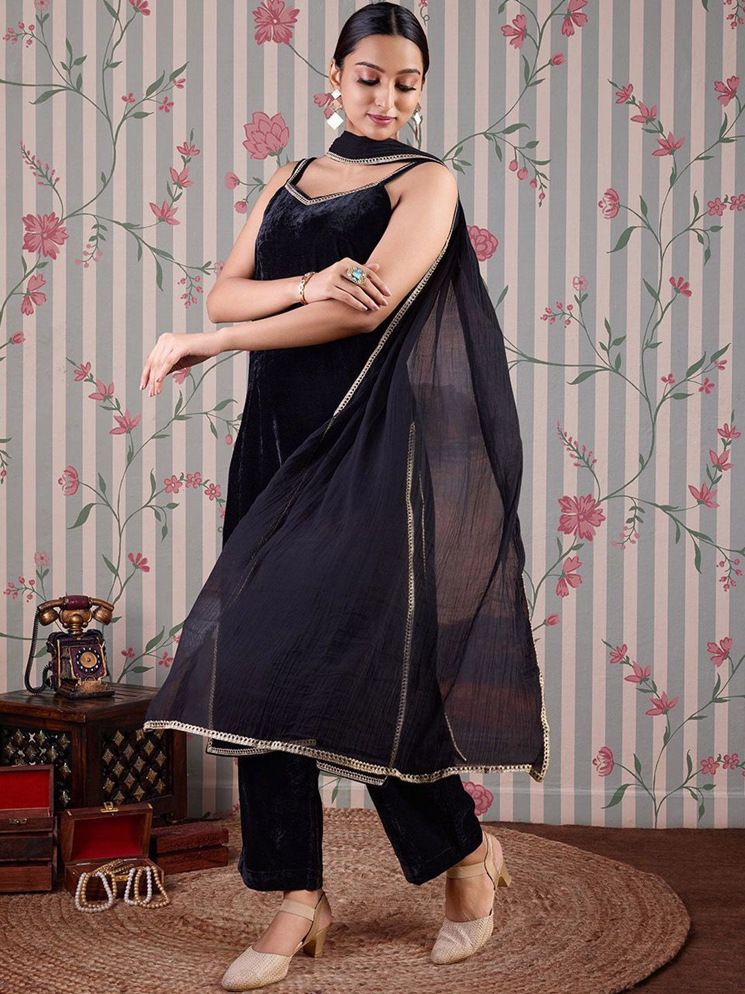 Ode by House of Pataudi V Neck Gotta Patti Velvet Straight Kurta with Trousers & Dupatta - Distacart