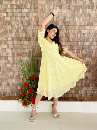 Jompers Women's Yellow Woven Design Flared Kurta - Distacart