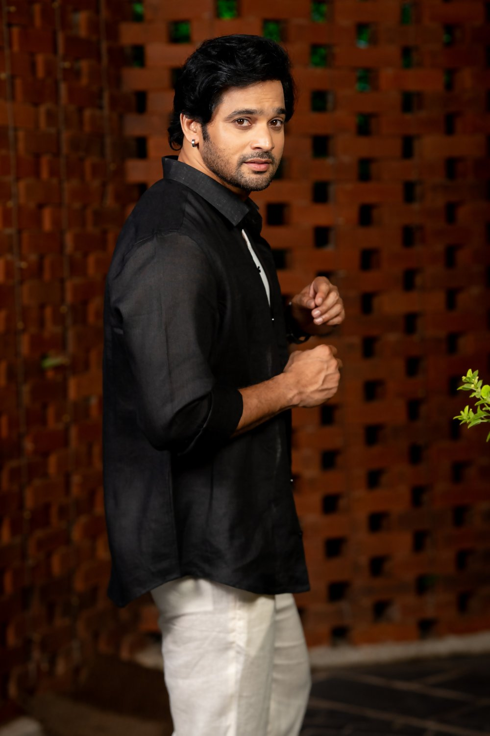 Linen Black Noir Breeze Shirt By Hilo Design