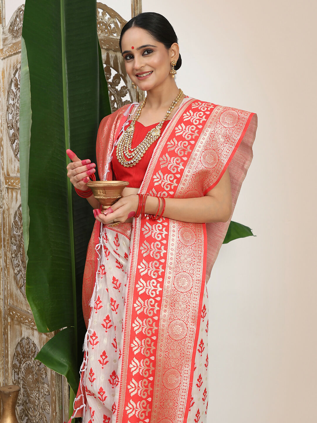 Astita Linen Cotton Red & White Saree