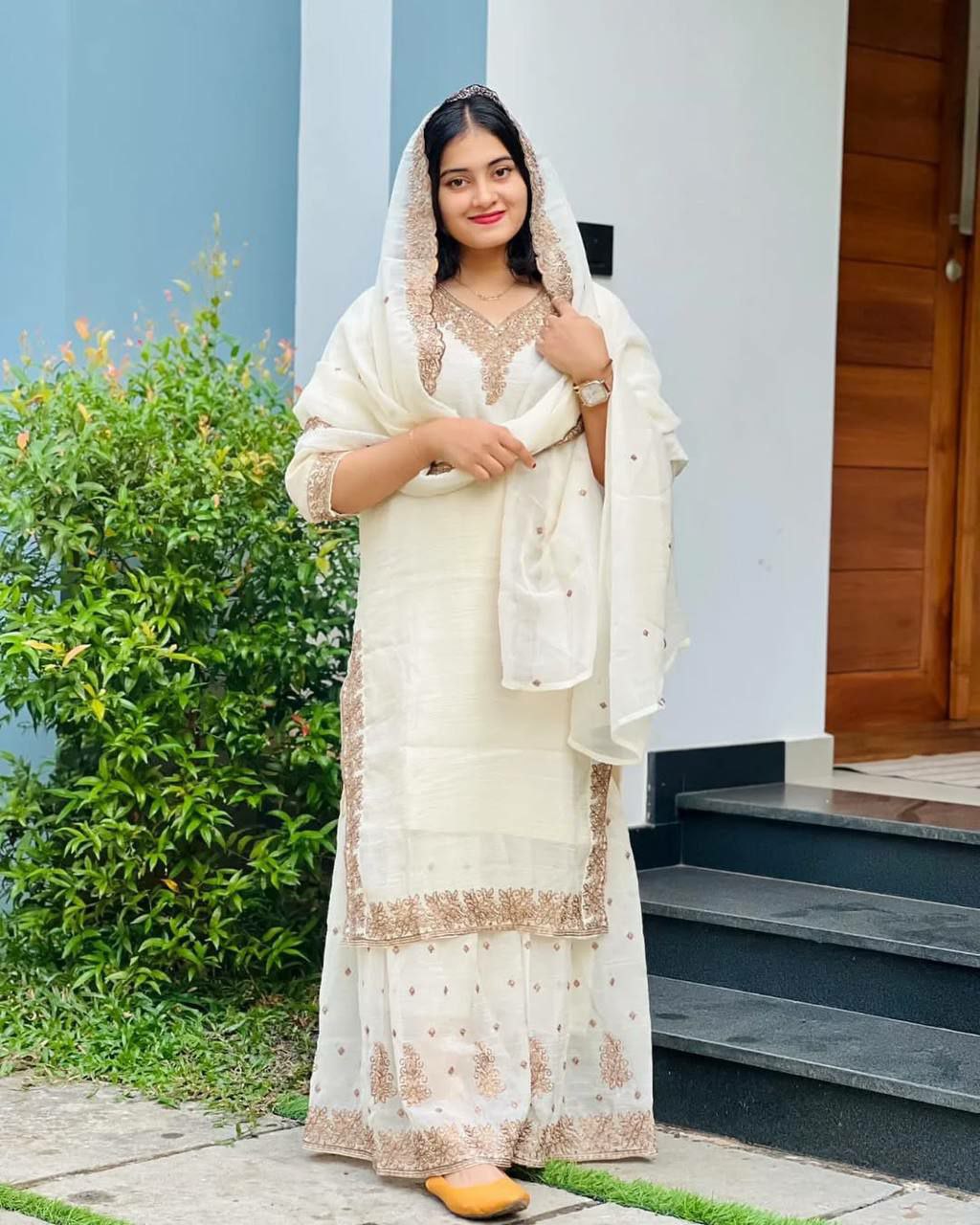 Prazu Fashion White Heavy Crunchy Silk Embroidered Palazzo Suit