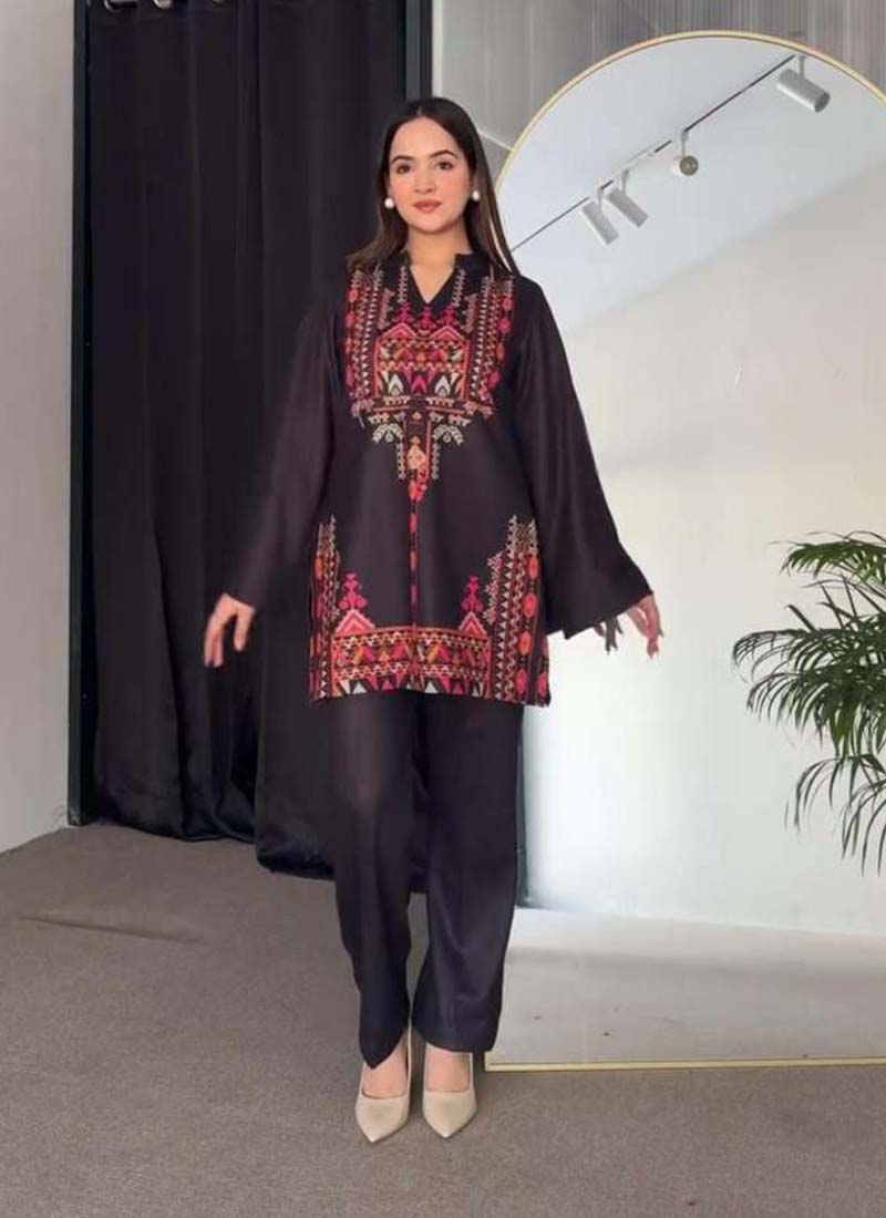 Prazu Fashion Black Crep Silk Printed Top With Pant