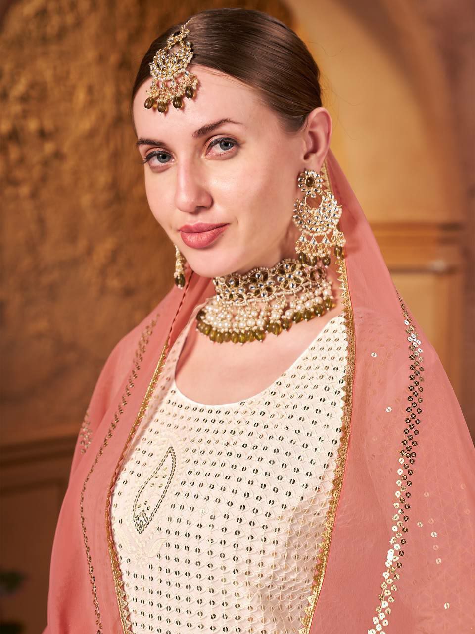 Prazu Fashion Off White Georgette Embroidered Salwar Suit