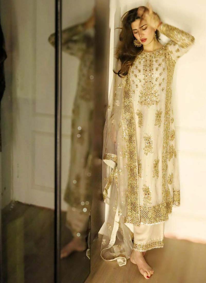 Prazu Fashion Off White Georgette Embroidered Palazzo Suit