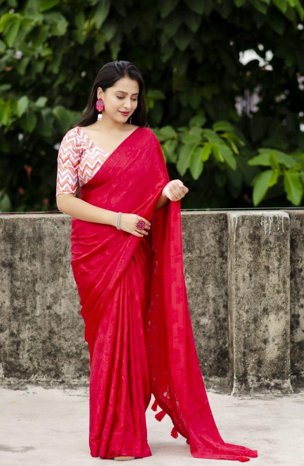 Red Silk Blend Ethnic Motifs Saree with Unstitched Blouse - Hiral Fashion - Distacart