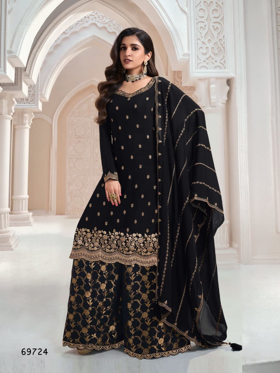 Aarshi Fashions Black Green Jacquard Silk Full Stitched Palazzo Sets