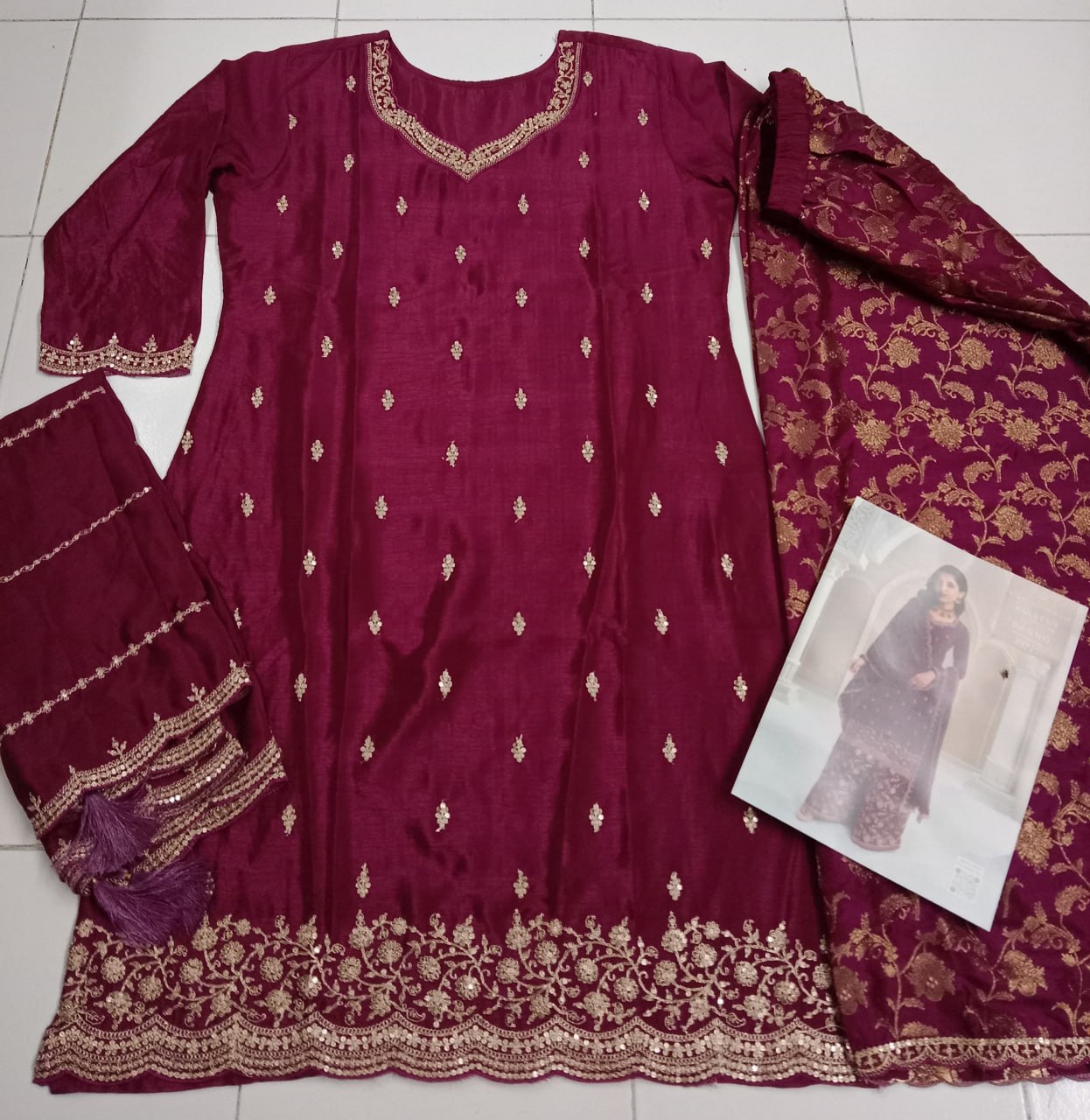 Aarshi Fashions Magenta Jacquard Silk Full Stitched Palazzo Sets