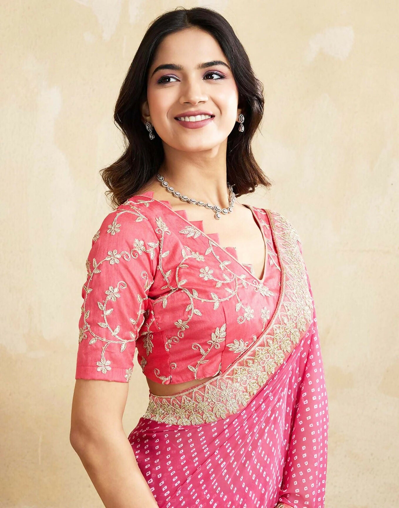 Joban Fashion Georgette Pink, White Color Bandhani Saree