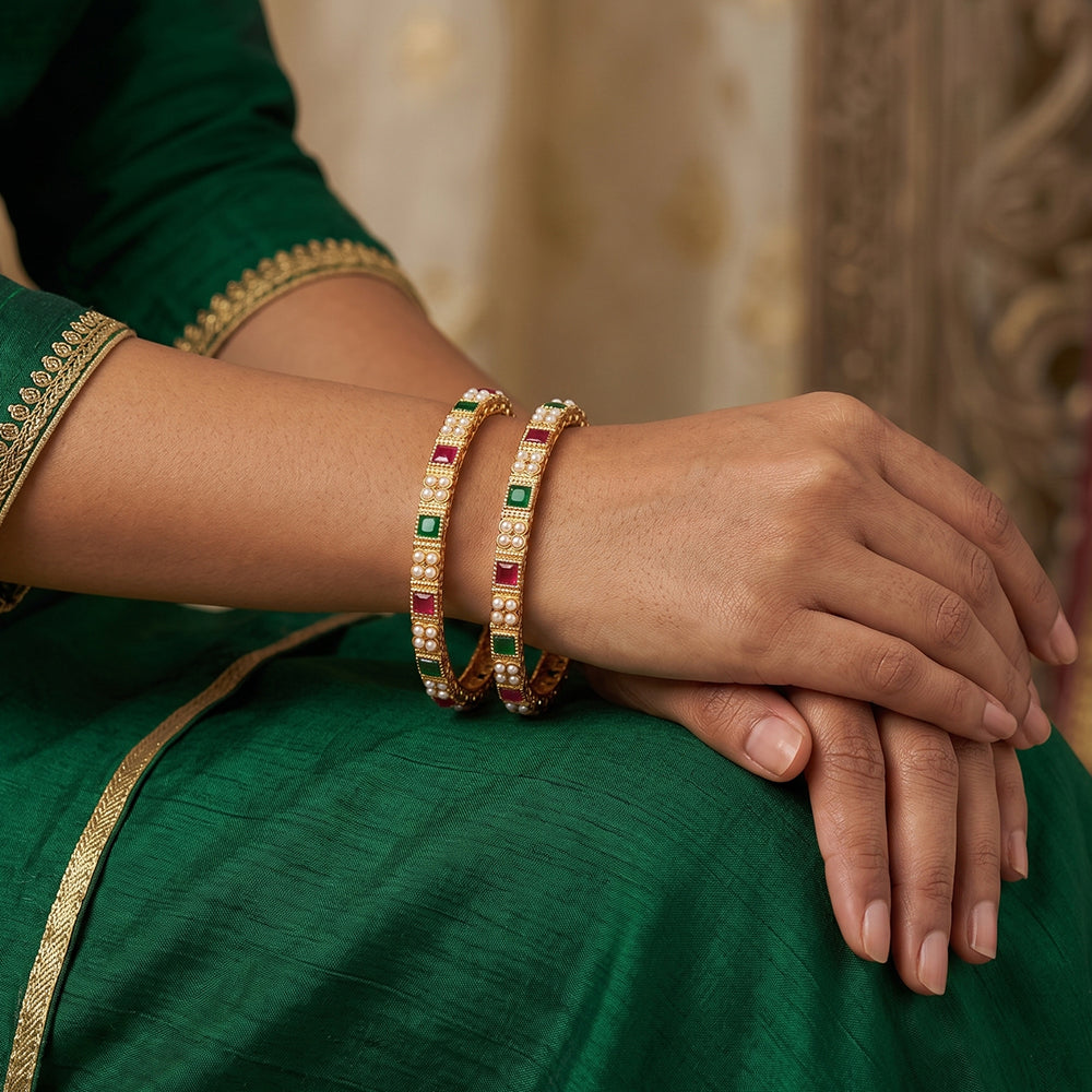 JS Fashion Antique Designer High Gold Polish Fancy 4 Bangles Set - Dista