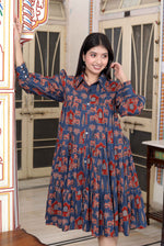 Thumbnail for Miravan Women's Blue And Red Animal Print Pure Cotton Loose Fit Tiered A-Line Dress - Distacart