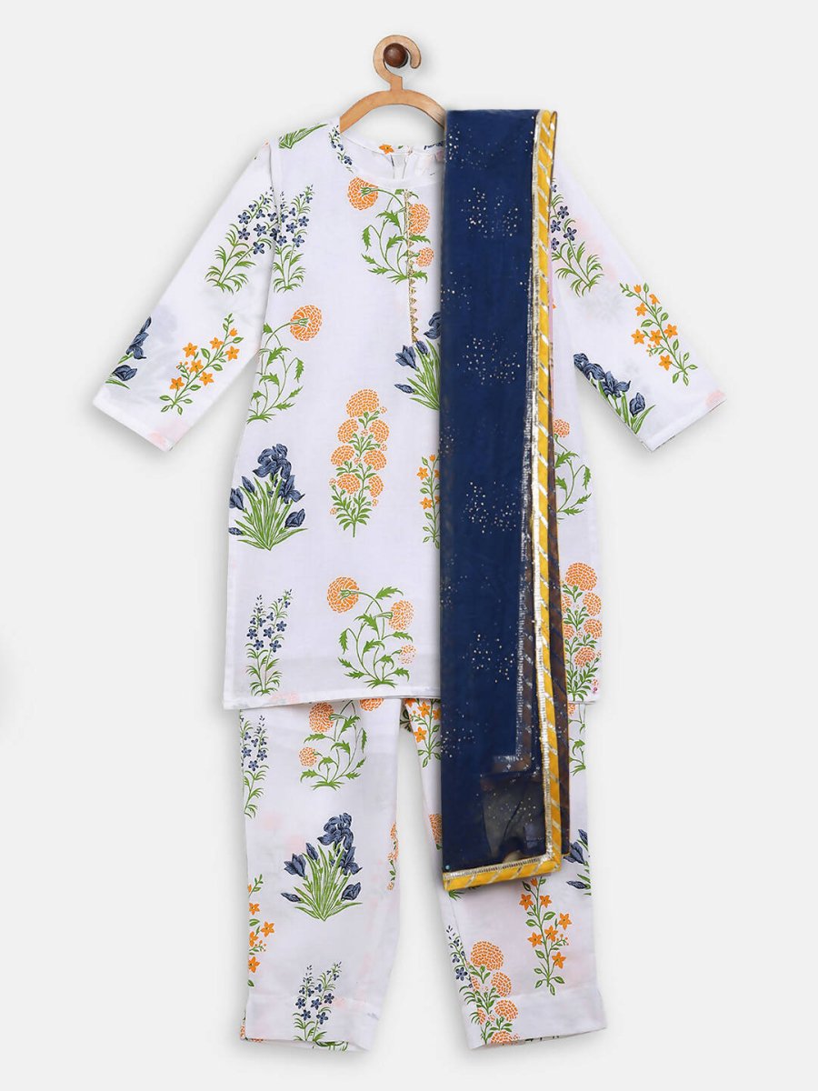 Ahalyaa White Cotton Straight Floral Printed Kids Kurta Pant Sets With Dupatta For Girls - Distacart