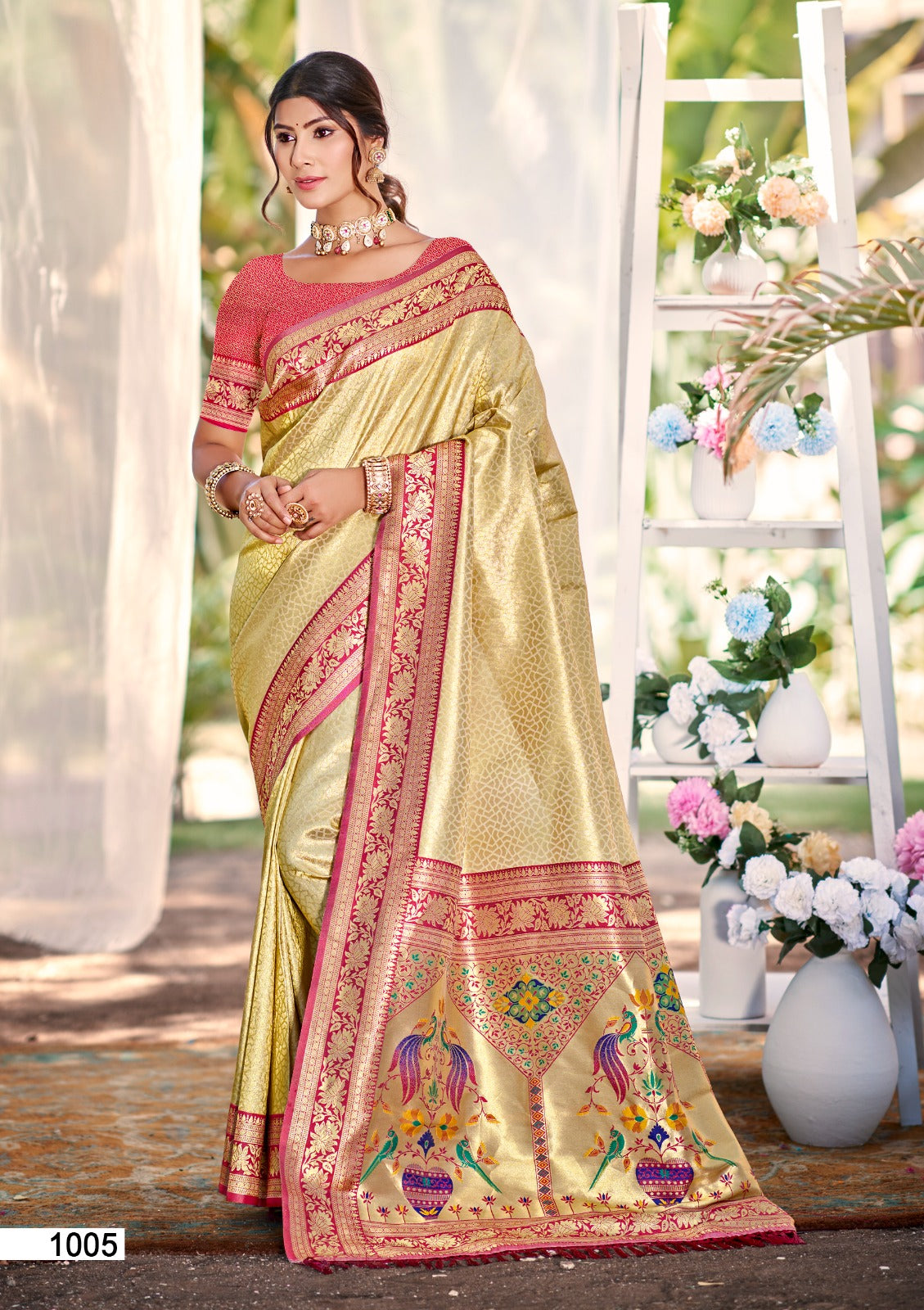 Prazu Fashion Cream Kanjivaram Silk Weaving Wedding Wear Saree
