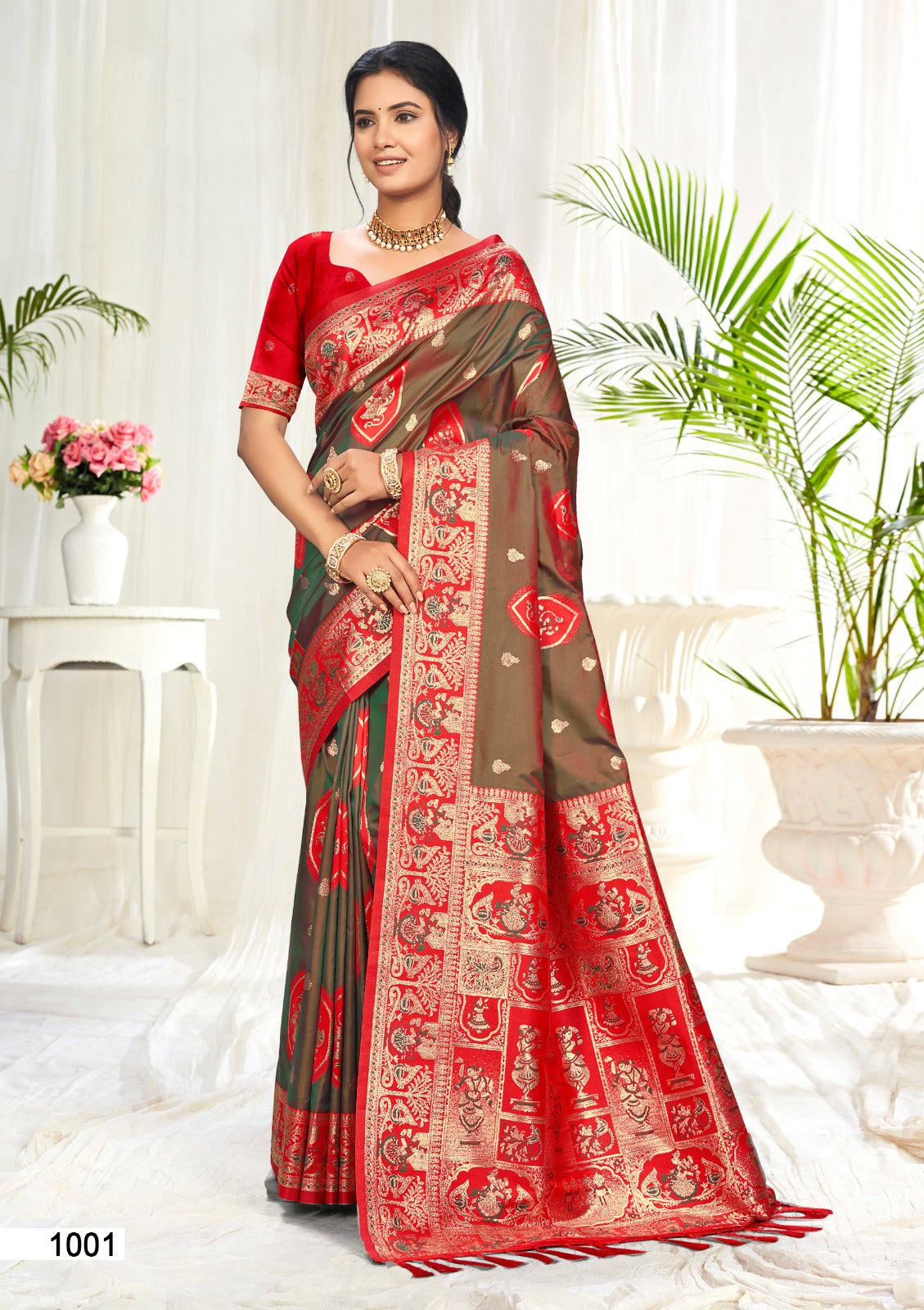 Prazu Fashion Green Silk Weaving Wedding Wear Saree