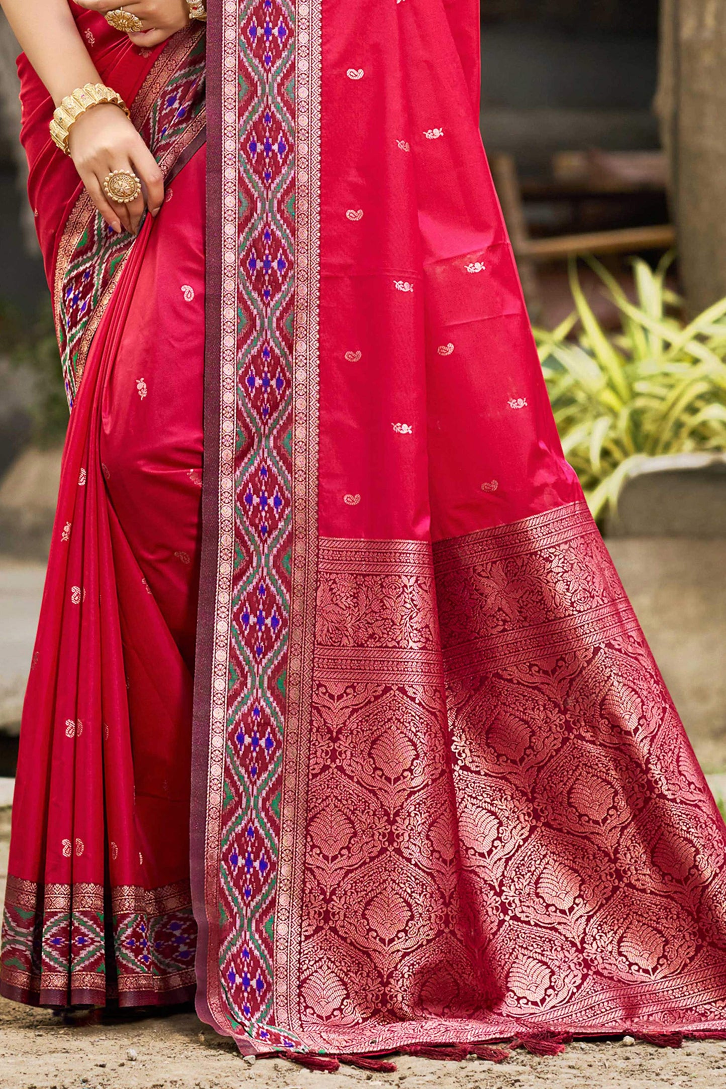 Sangam Prints Ruby Pink Soft Silk Woven Work Traditional Saree - Dista
