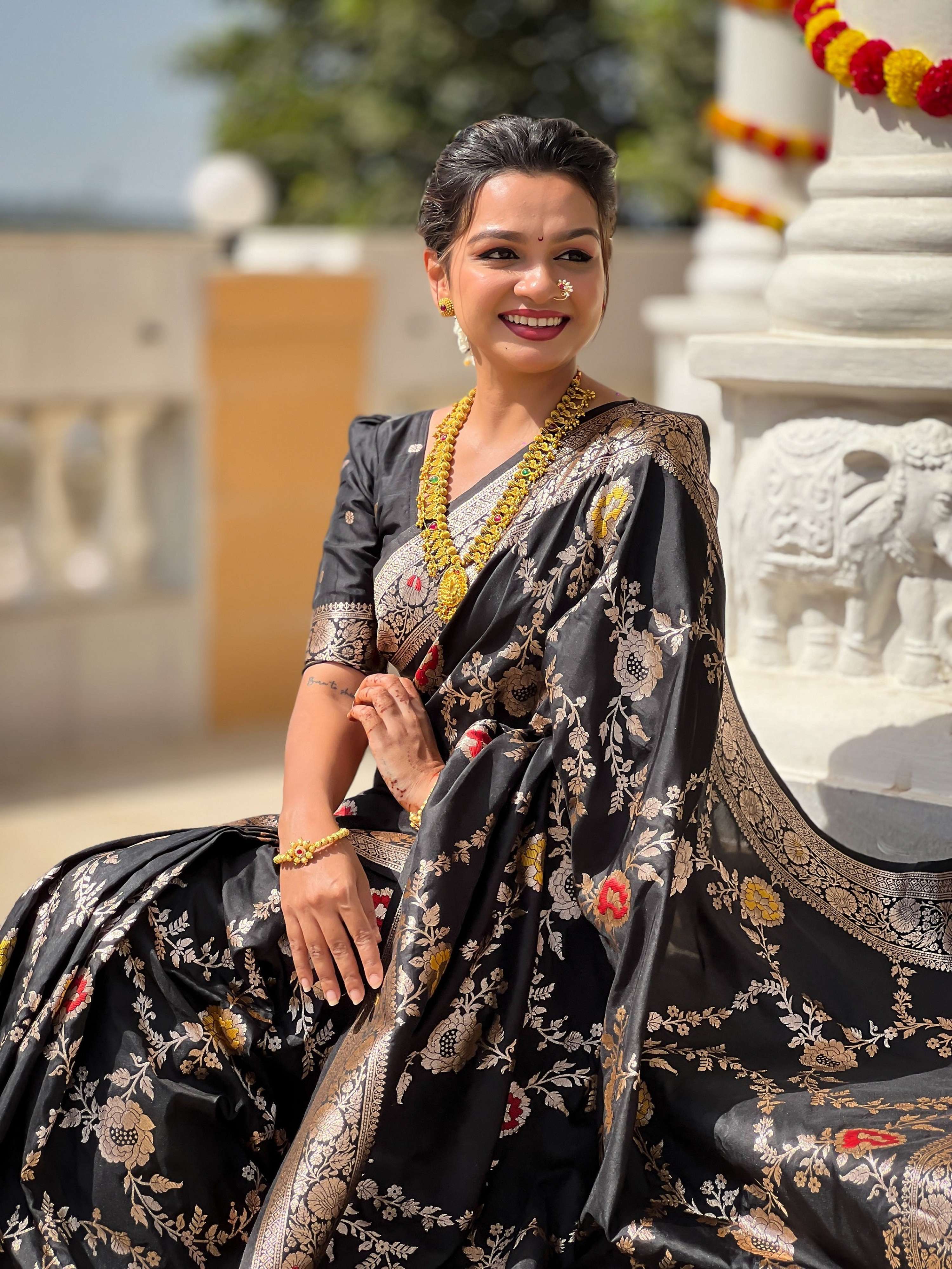 Vedant Vastram Soft Litchi Silk Banarasi Silk Jacquard Saree - Black - Dista