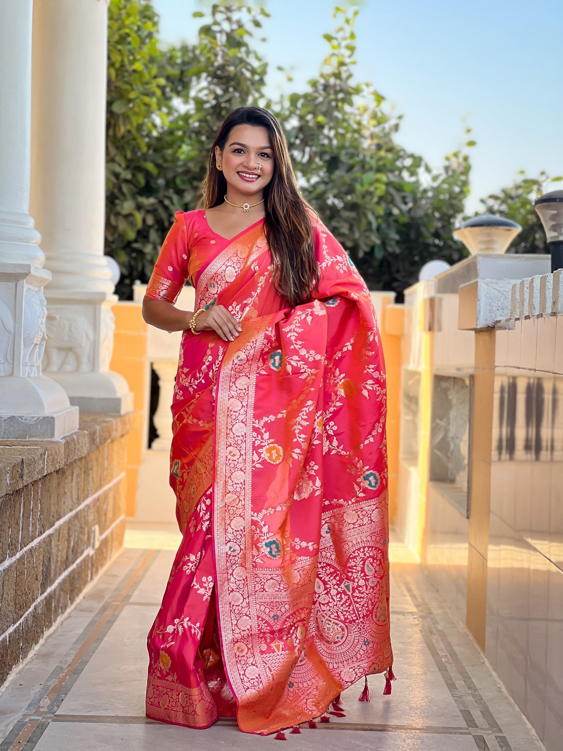 Vedant Vastram Soft Litchi Silk Banarasi Silk Jacquard Saree - Gajri - Dista
