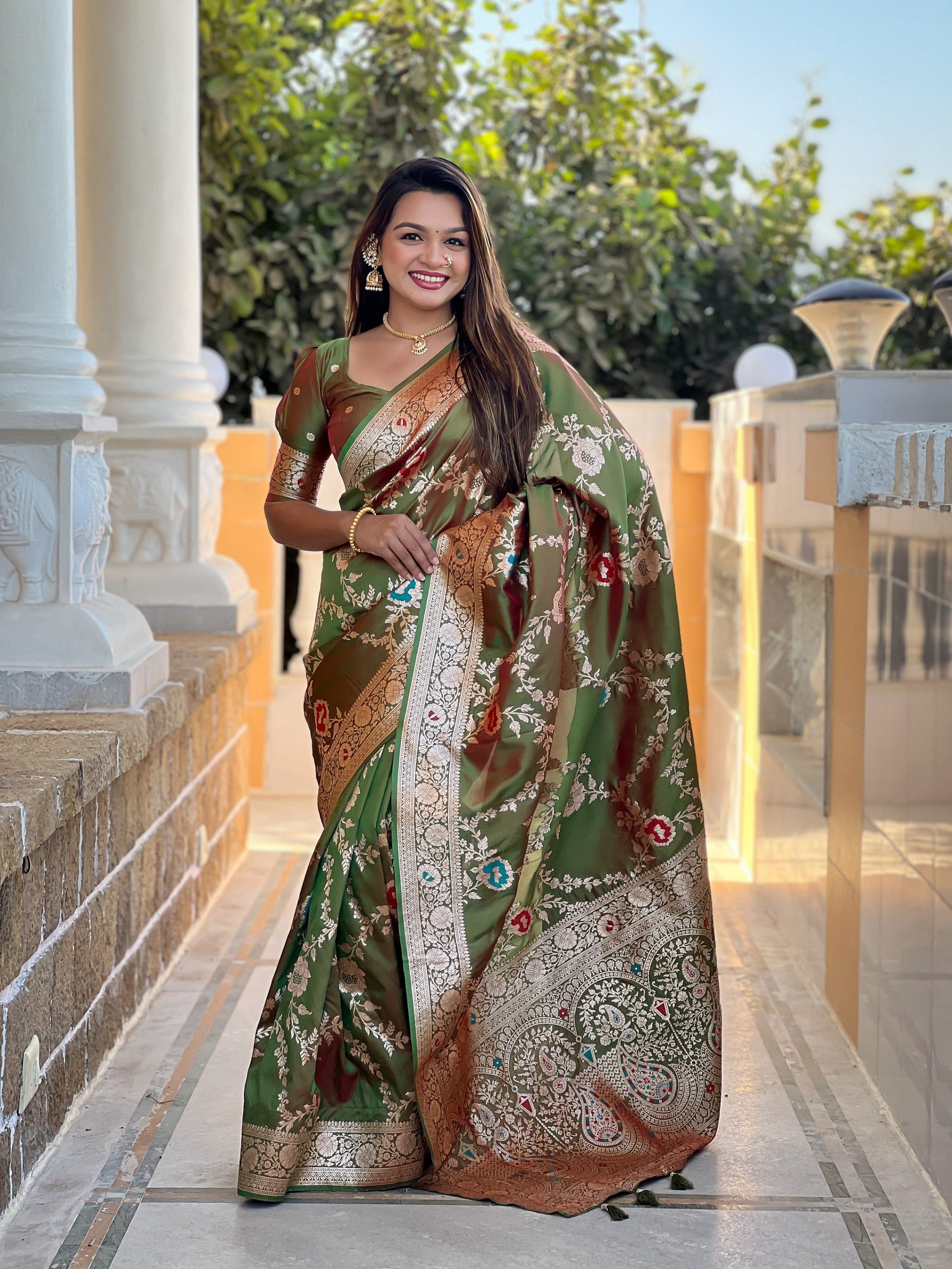 Vedant Vastram Soft Litchi Silk Banarasi Silk Jacquard Saree - Mahendi