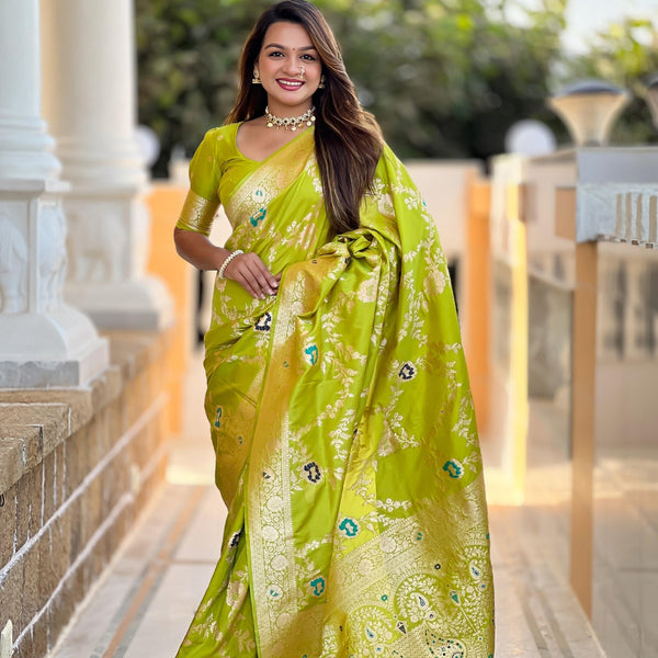 Vedant Vastram Soft Litchi Silk Banarasi Silk Jacquard Saree - Parrot - Dista